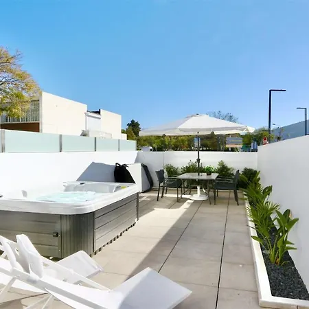 Apartment Marina Retreat - Cleverdetails, For 2 Adults And 2 Children, Jacuzzi, Near The Marina And The