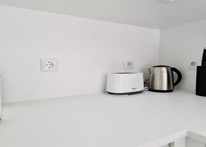 Marina Retreat - Cleverdetails, For 2 Adults And 2 Children, Jacuzzi, Near The Marina And The 빌라모라