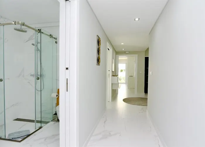 아파트 Marina Retreat - Cleverdetails, For 2 Adults And 2 Children, Jacuzzi, Near The Marina And The *